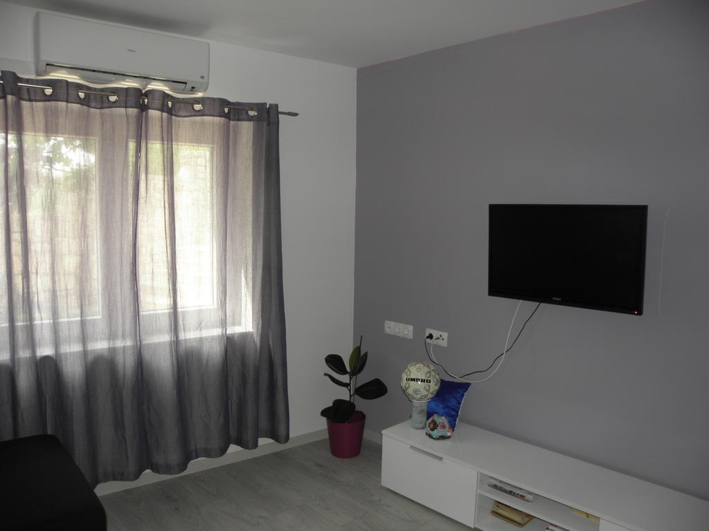 בטינה Apartment Jartic חדר תמונה