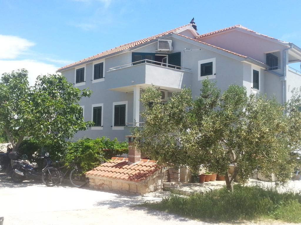 בטינה Apartment Jartic מראה חיצוני תמונה